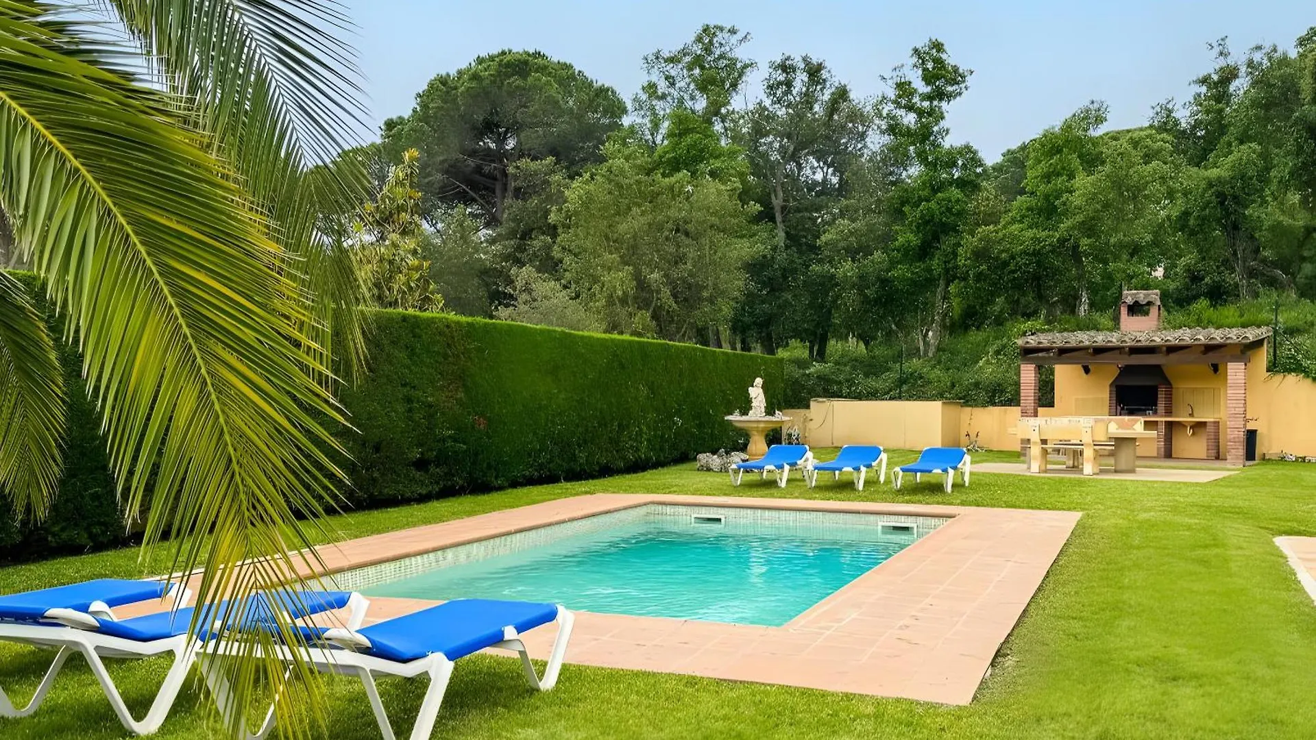 Villa Tiffany W Pool And Barbecue Spain